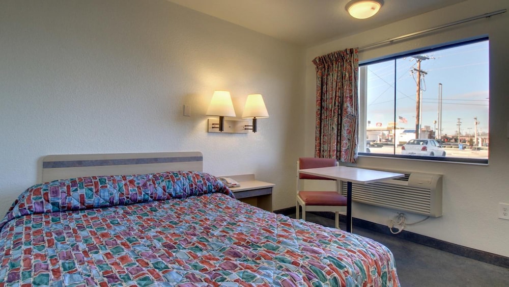 Motel6 Owensboro, KY 18/50