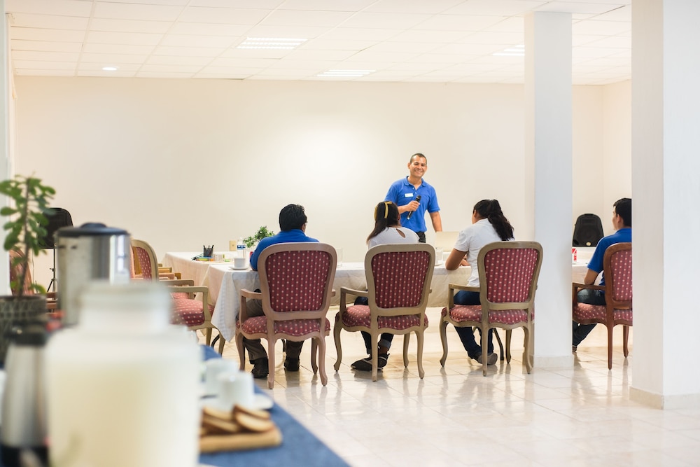 Hotel & Suites Arges - Centro Chetumal 32/44