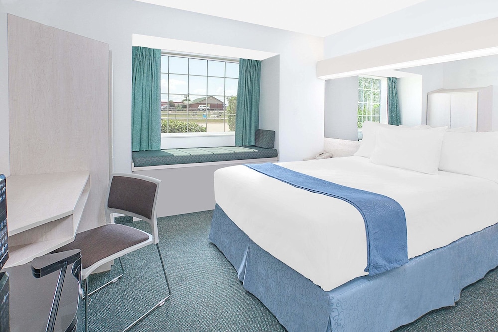 Microtel Inn By Wyndham Broken Bow 11/27