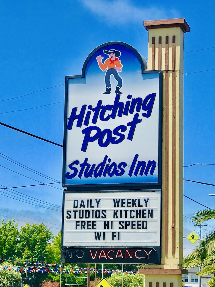 Hitching Post Studios Inn 2/63