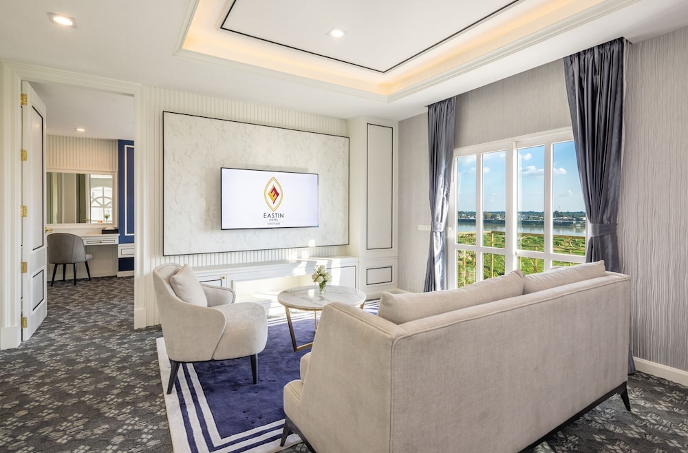 Eastin Hotel Vientiane 28/50