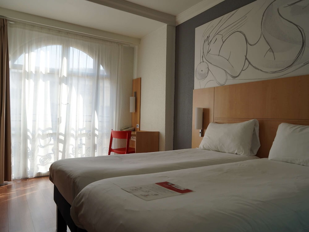 Ibis Centre Notre Dame 21/68