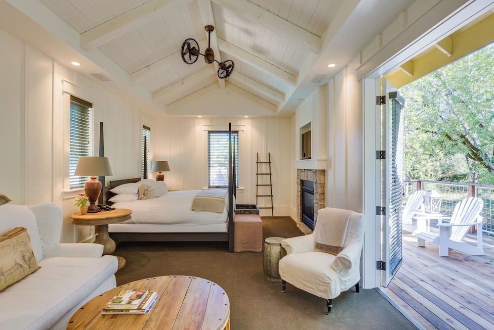 FARMHOUSE INN 15/50