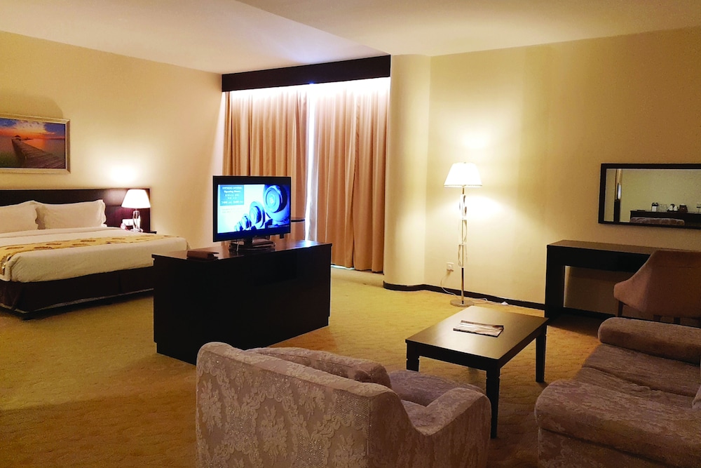 Pan Borneo Hotel Kota Kinabalu 46/66