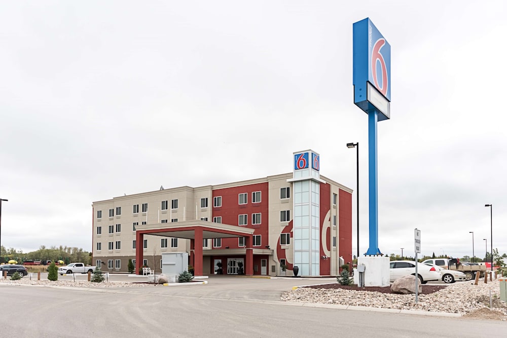 Motel6 Moosomin, SK 29/37
