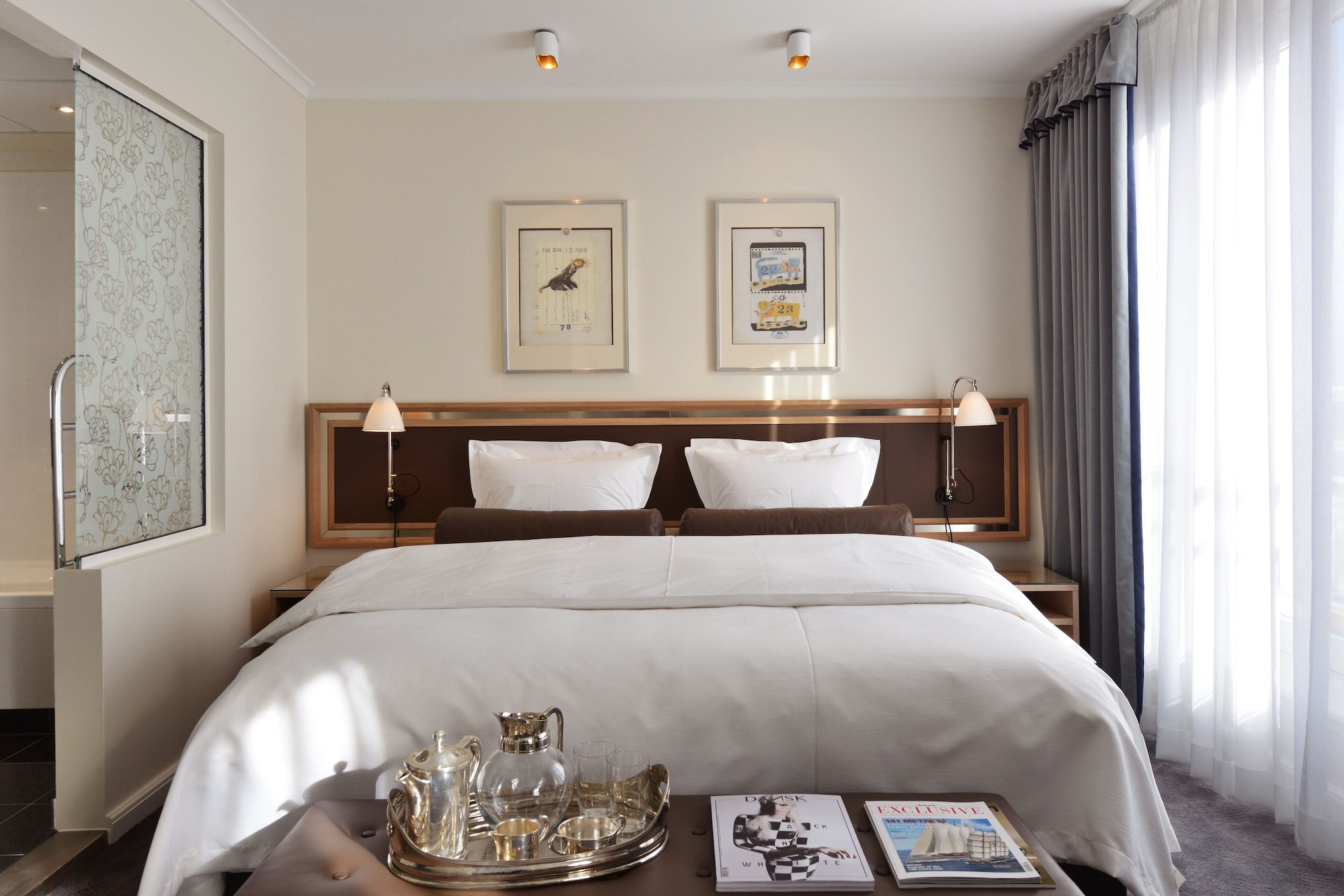 JUNIOR SUITE