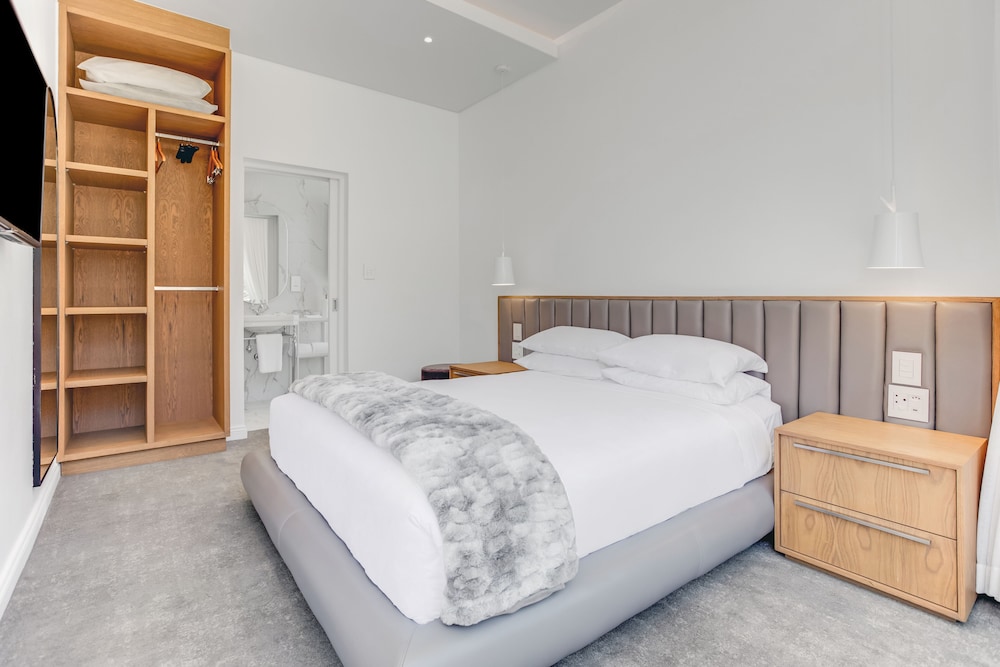 جناح بسريرين كينج بغرفتي نوم، The Marly Hotel 3/10