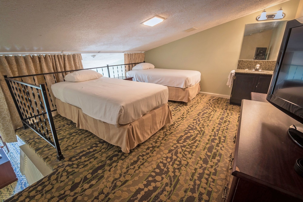 Fox Ridge Resort 8/50