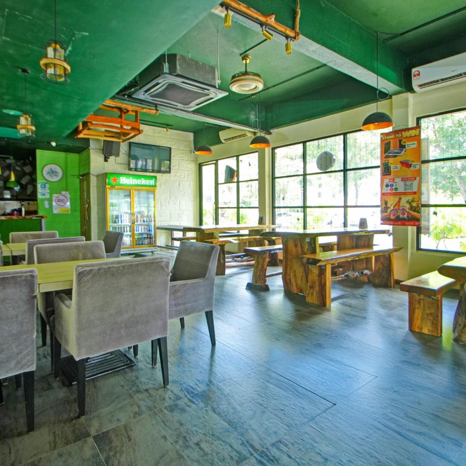 OYO 89411 900 Inn 39/50