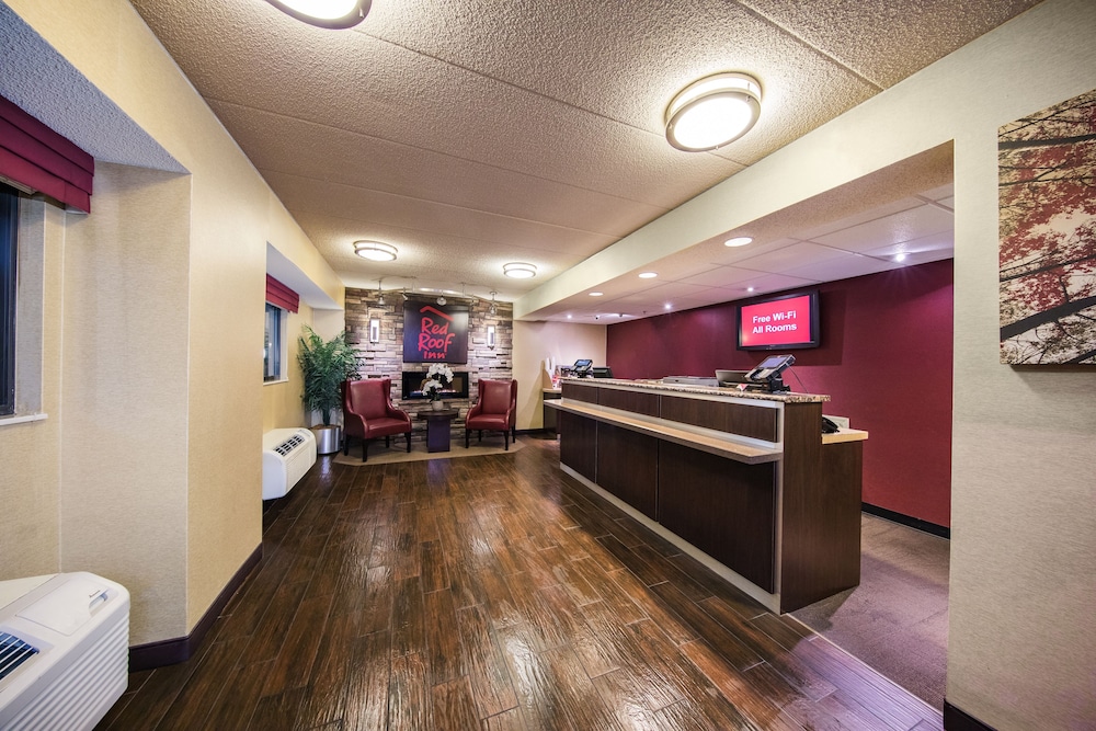Red Roof Inn Cincinnati Northeast - Blue Ash 23/28
