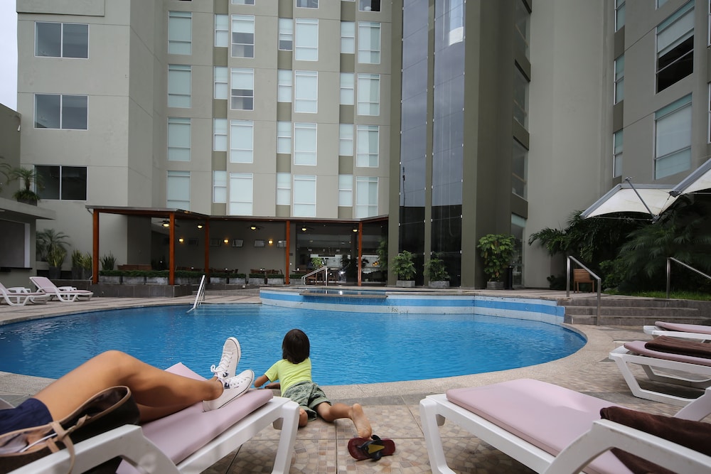 CASA ANDINA SELECT PUCALLPA 6/68