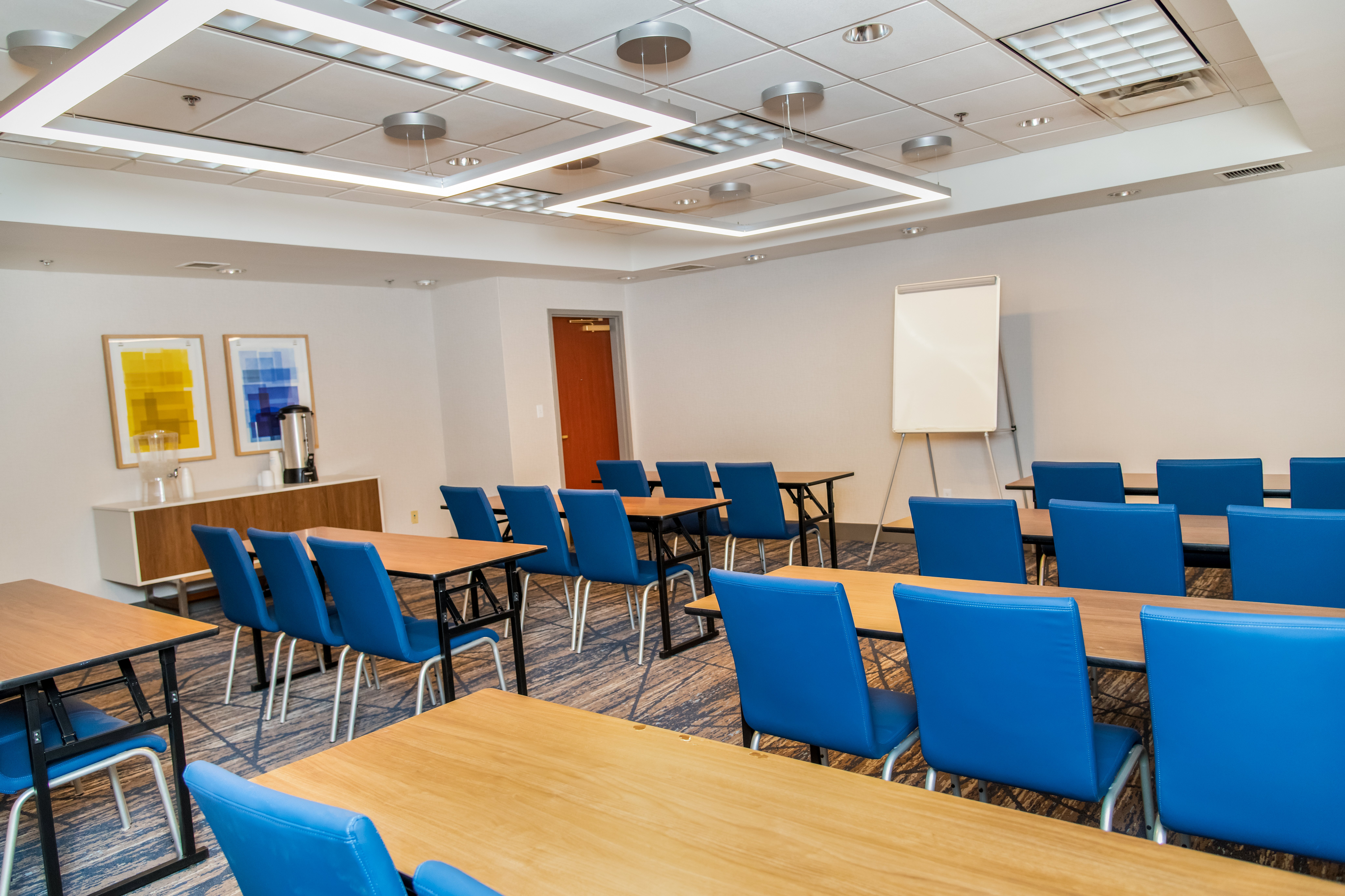 Holiday Inn Express Hotel Suites Pittsburgh South Side 62/67