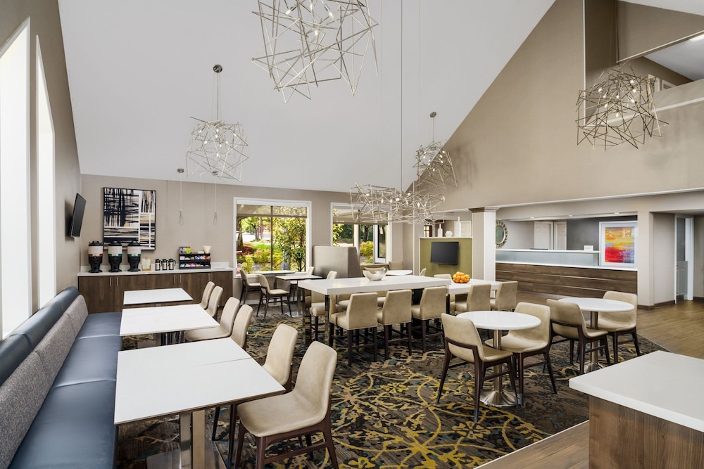 Residence Inn by Marriott Seattle Bellevue 41/57