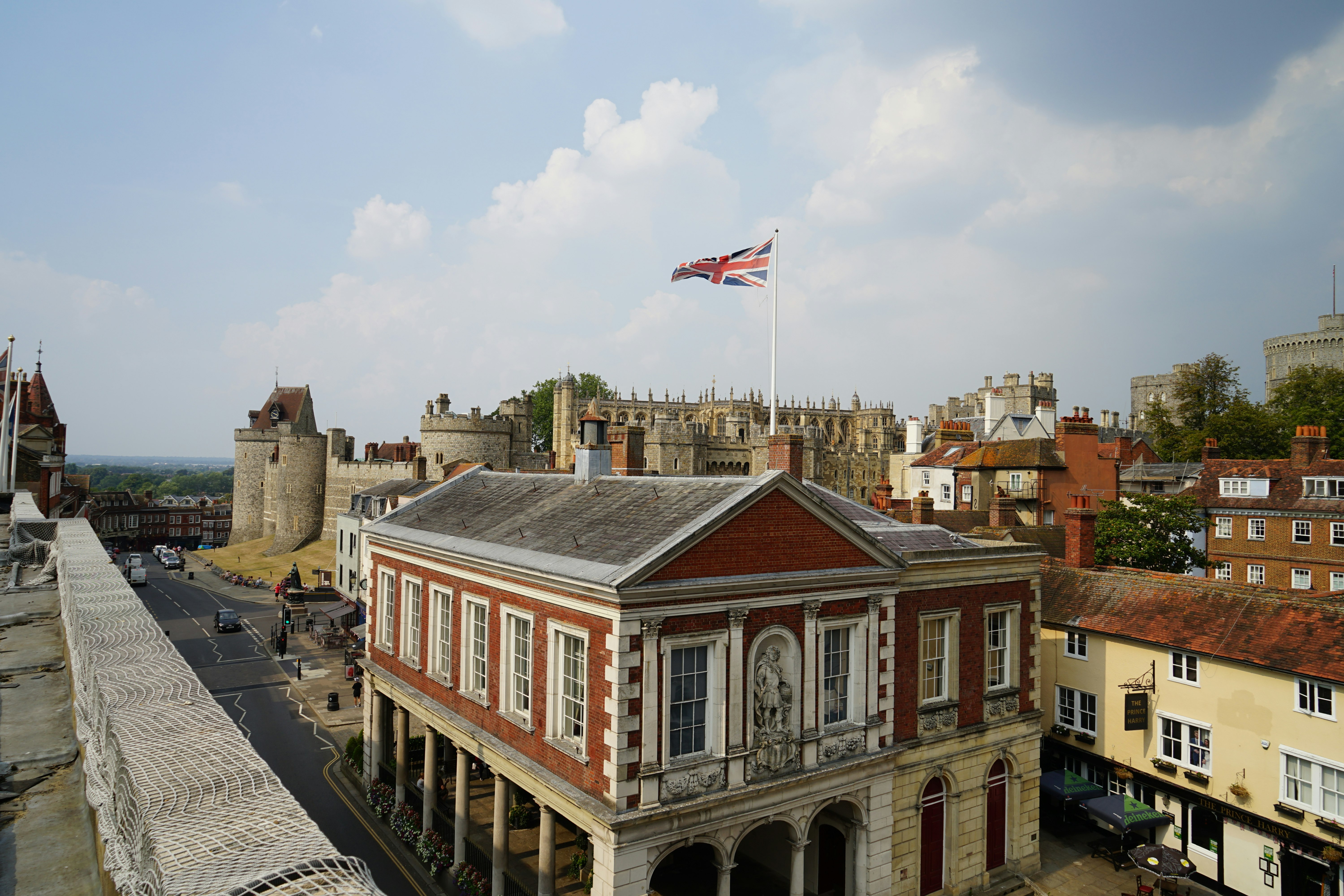 The Castle Hotel Windsor 2/50