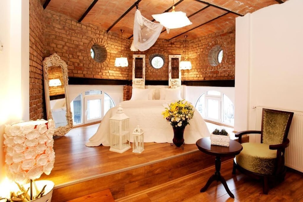 The White Swan Suites Beyoglu 66/74