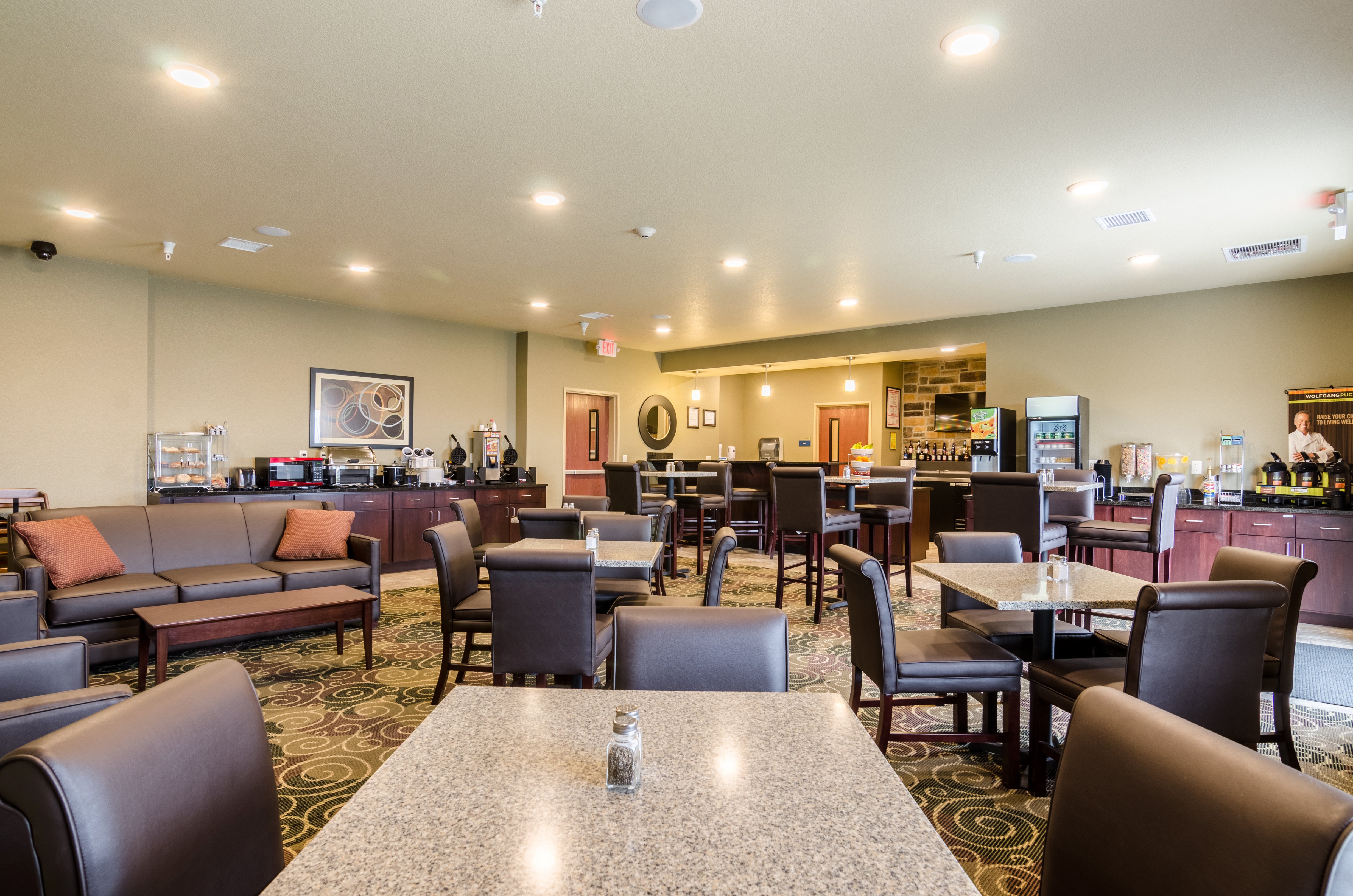 Cobblestone Hotel & Suites - McCook 32/50
