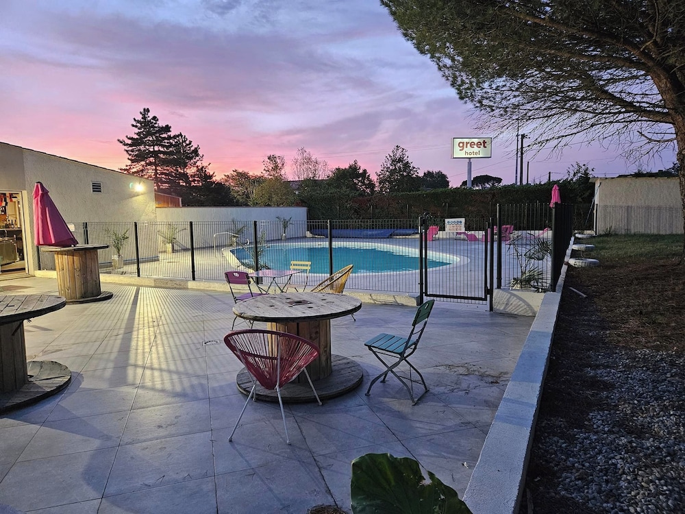 Greet Hotel Castres Saix 35/71