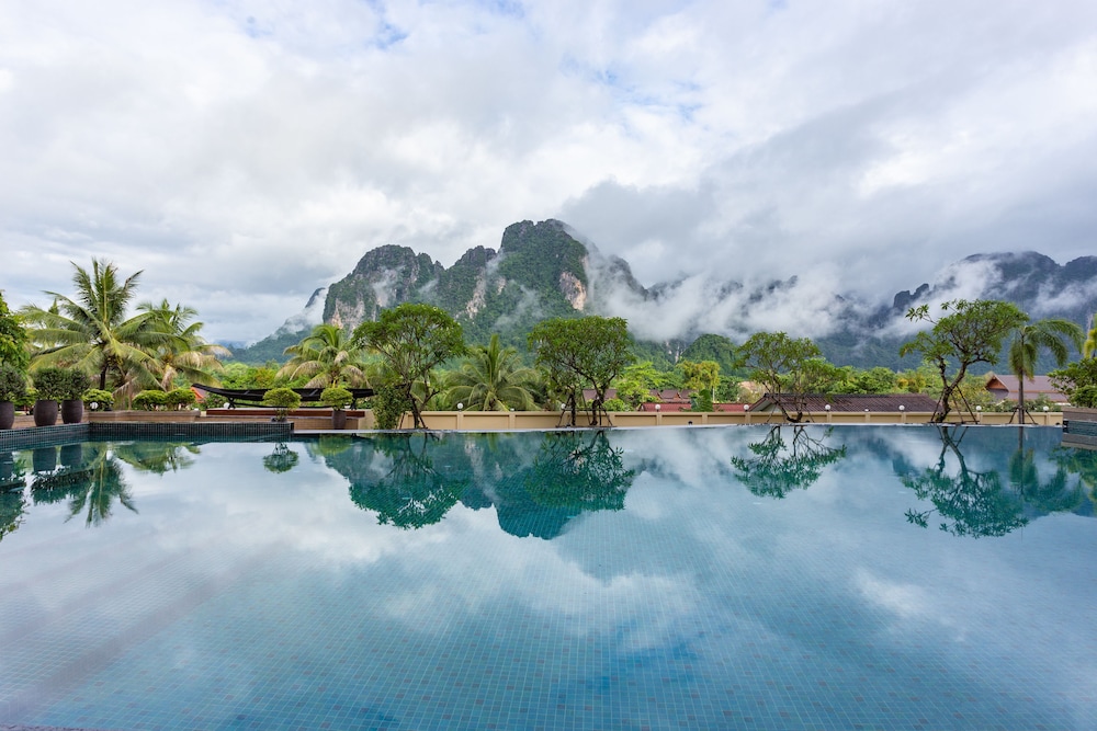 Amari Vang Vieng Laos 70/80