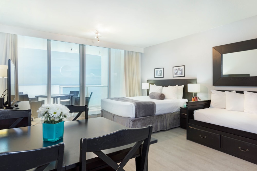 New Point Miami 14/54