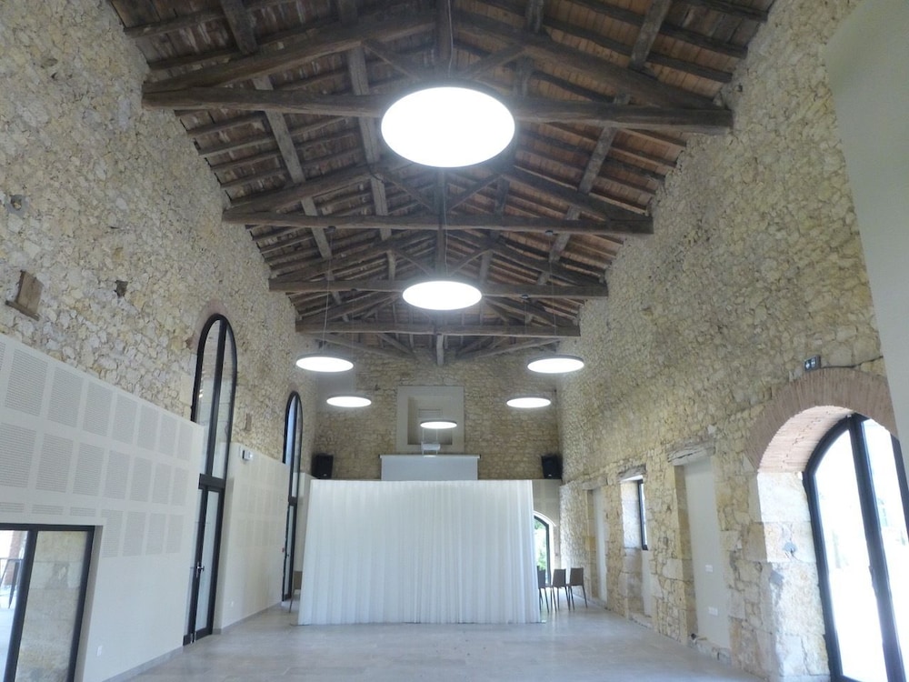 The Originals Chateau de Tauzies 5/41