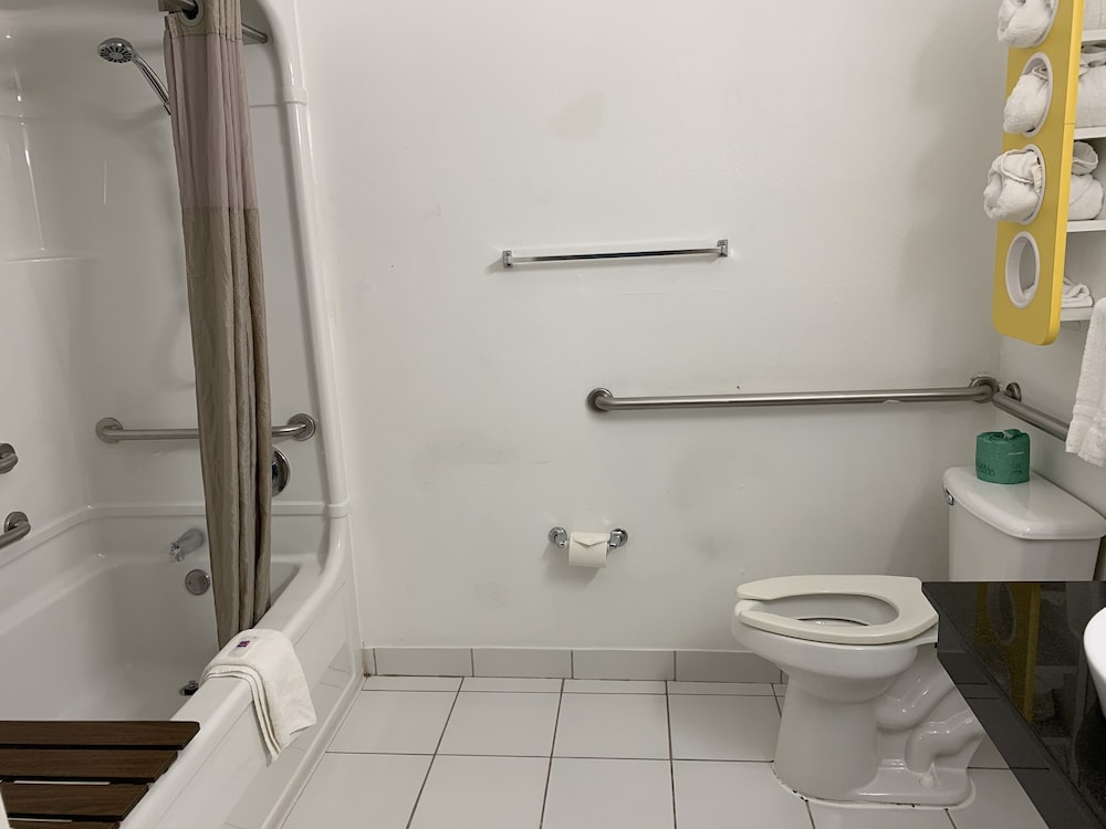 Motel6 Terrell, TX 47/58