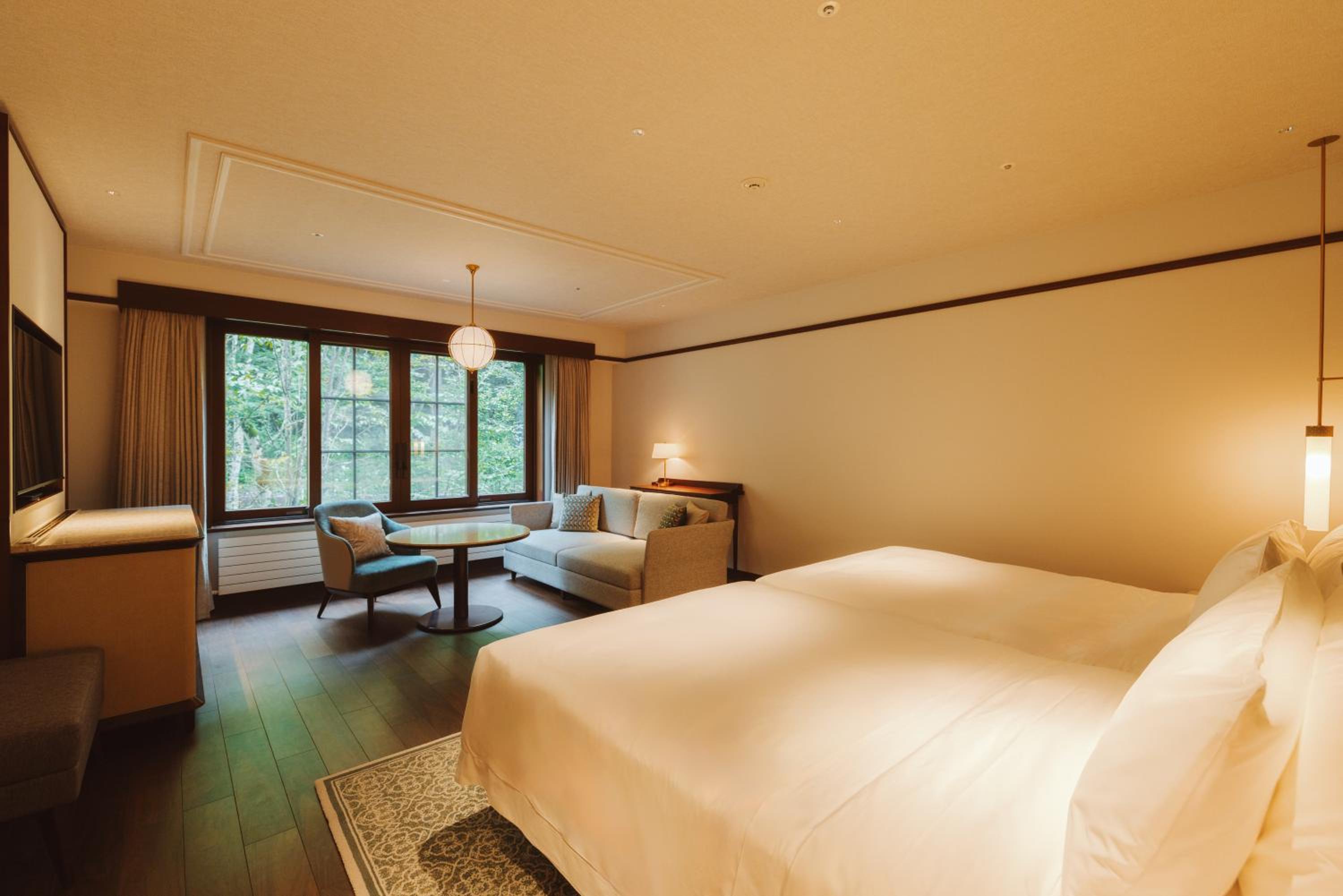 Standard, Twin Beds, Sofa