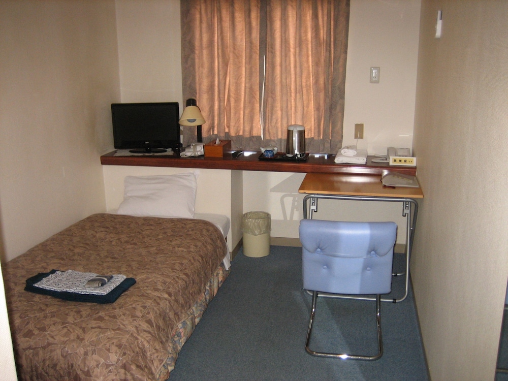 Katsuya Inn 34/48