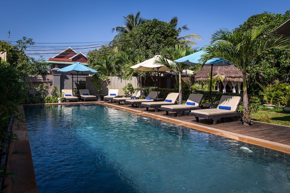 Baby Elephant Boutique Hotel 60/69