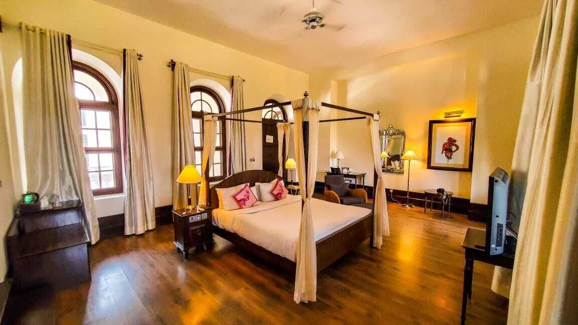 HERITAGE, KING BED, GARDEN VIEW, BALCONY