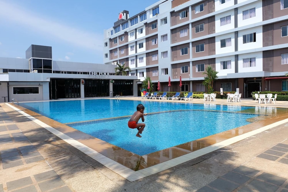 New Travel Lodge Hotel 8/63