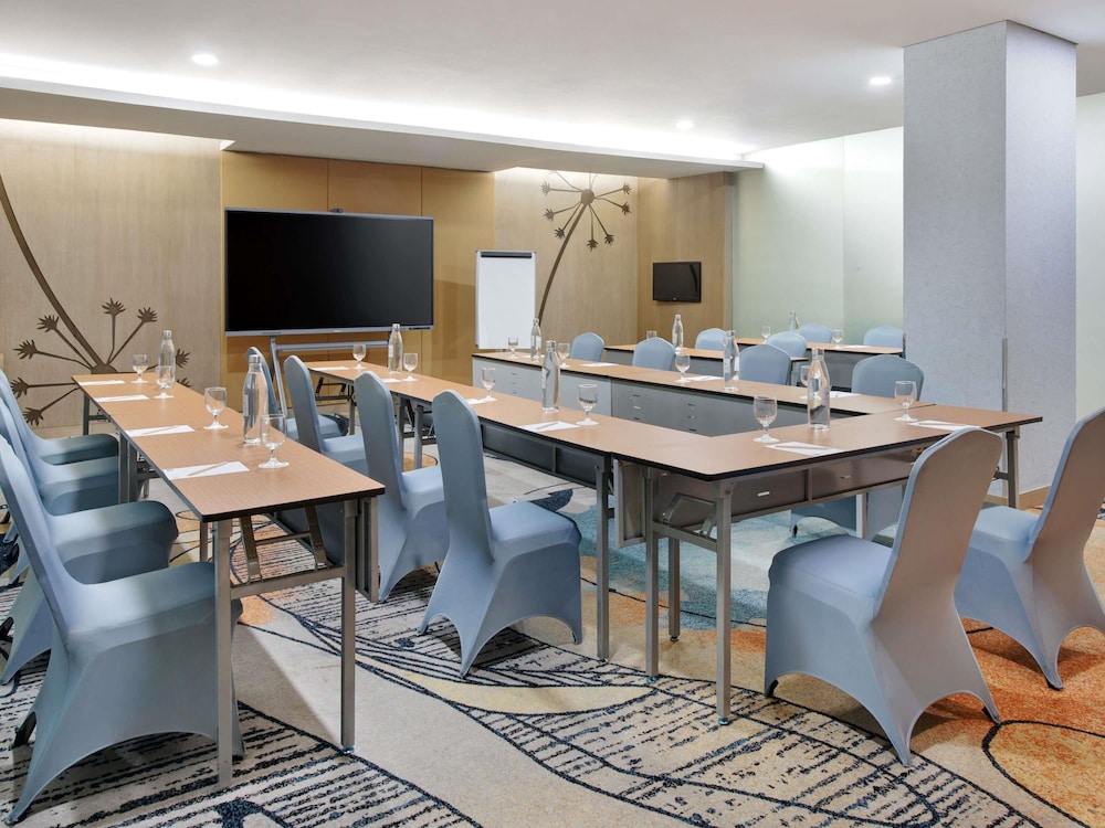 Mercure Serpong Alam Sutera 61/71