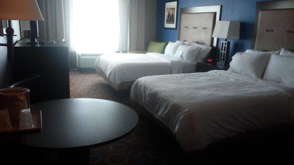 Holiday Inn Express Hotel And Suites Manchester Airport 22/72