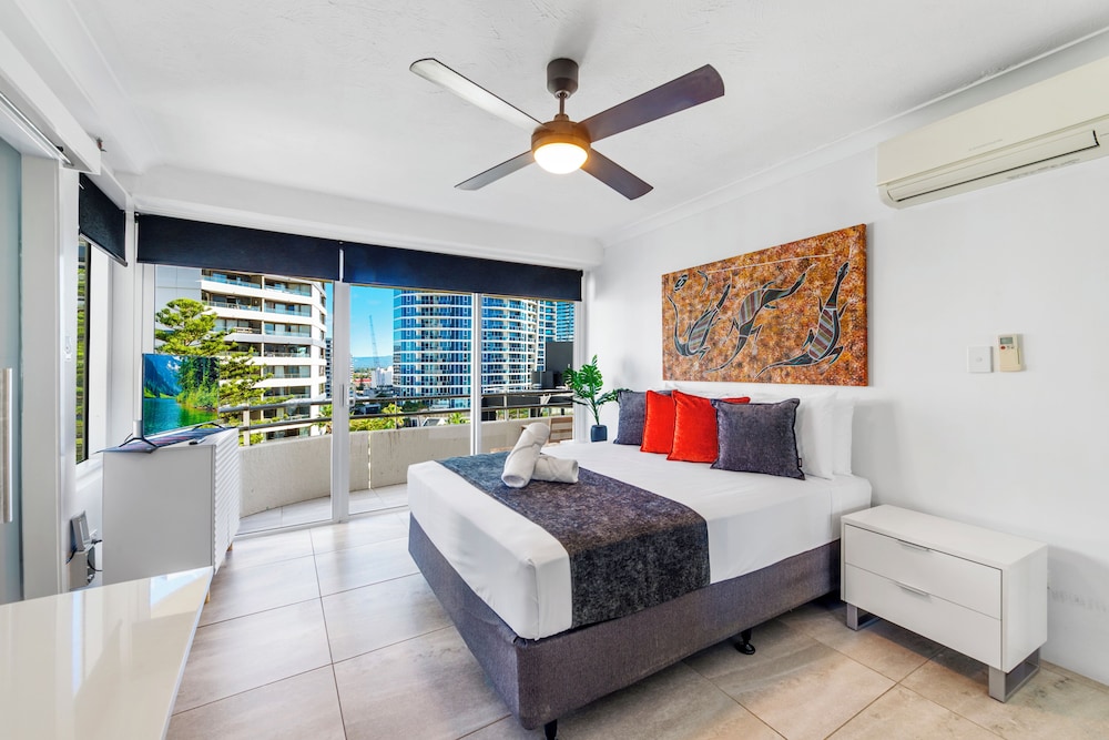 3 BEDROOMS, DELUXE, APARTMENT, ACCESSIBLE