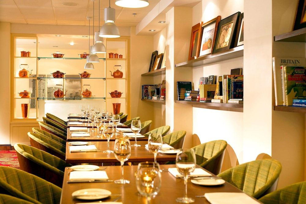 Delta Hotels By Marriott Heathrow Windsor 33/39