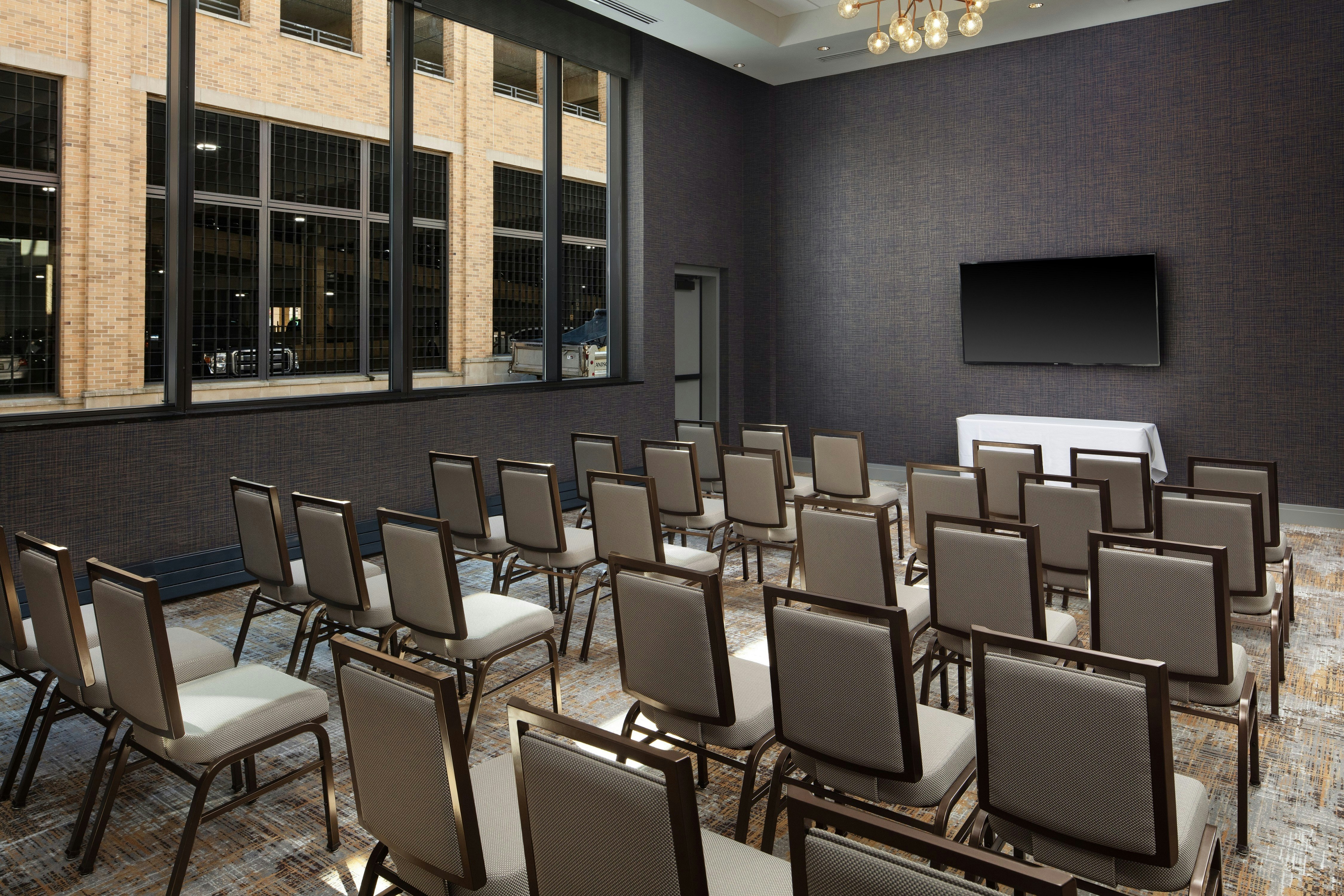 Embassy Suites by Hilton South Bend at Notre Dame 51/63