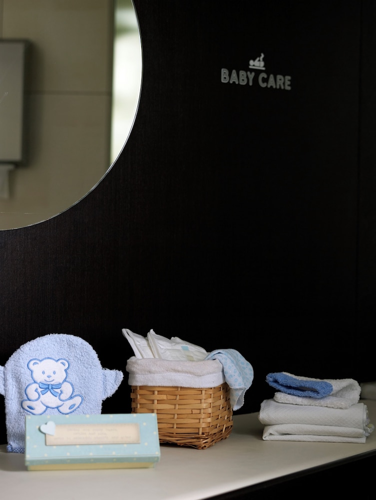 Kyma Suites Beach Hotel 18/50