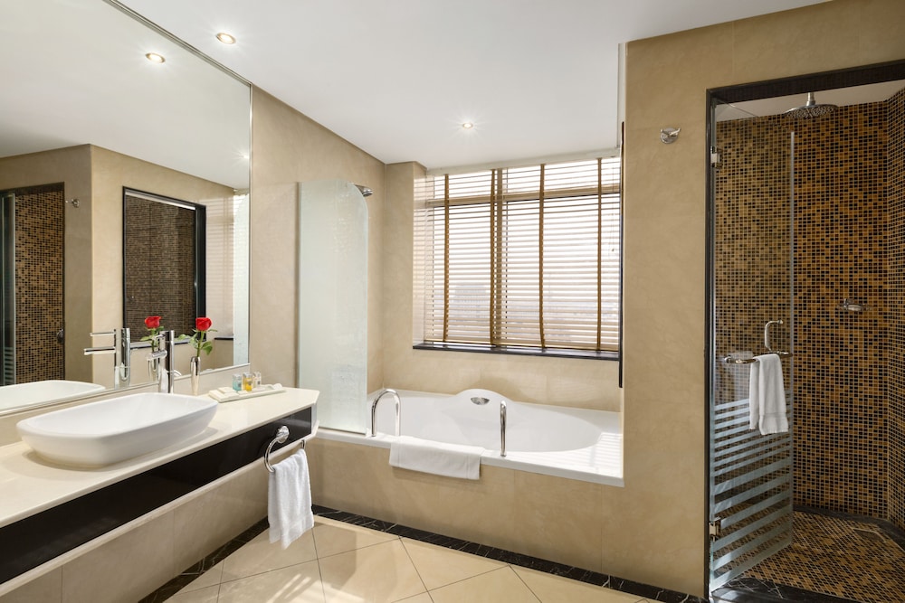 رامادا(EASTYARD Khobar – Hotel) 40/45