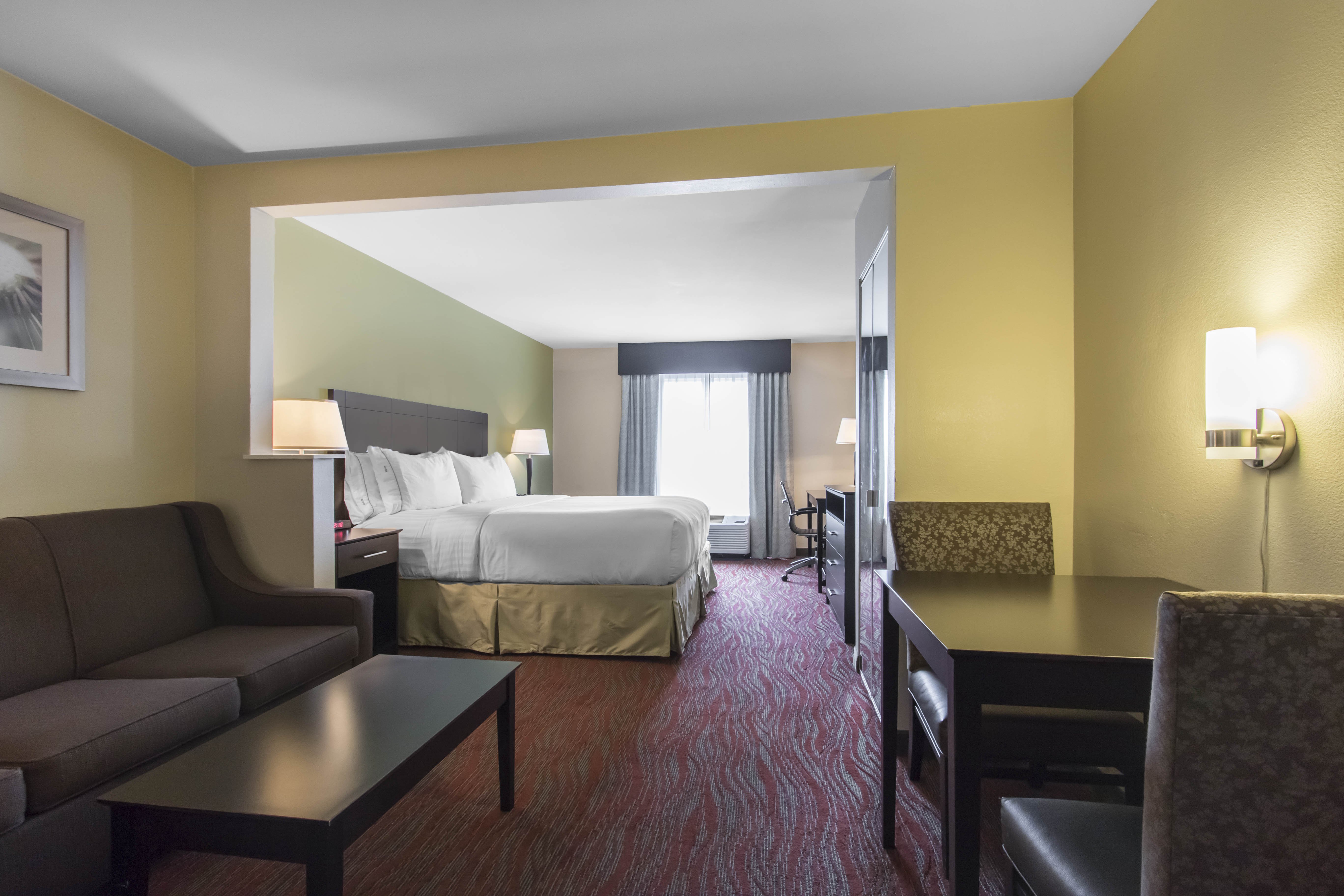 Holiday Inn Express Hotel Suites Cullman 14/38