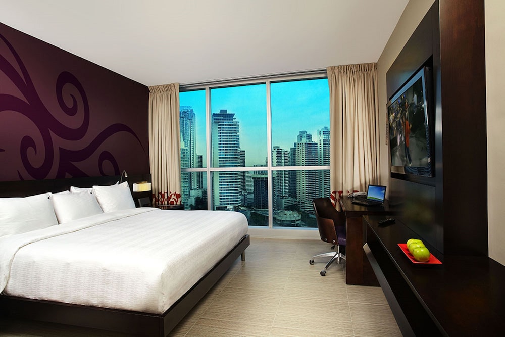 Megapolis Hotel Panama 24/61