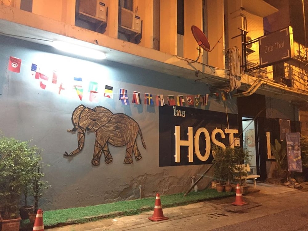 Zee Thai Hostel (Thaitone Hostel) 3/69