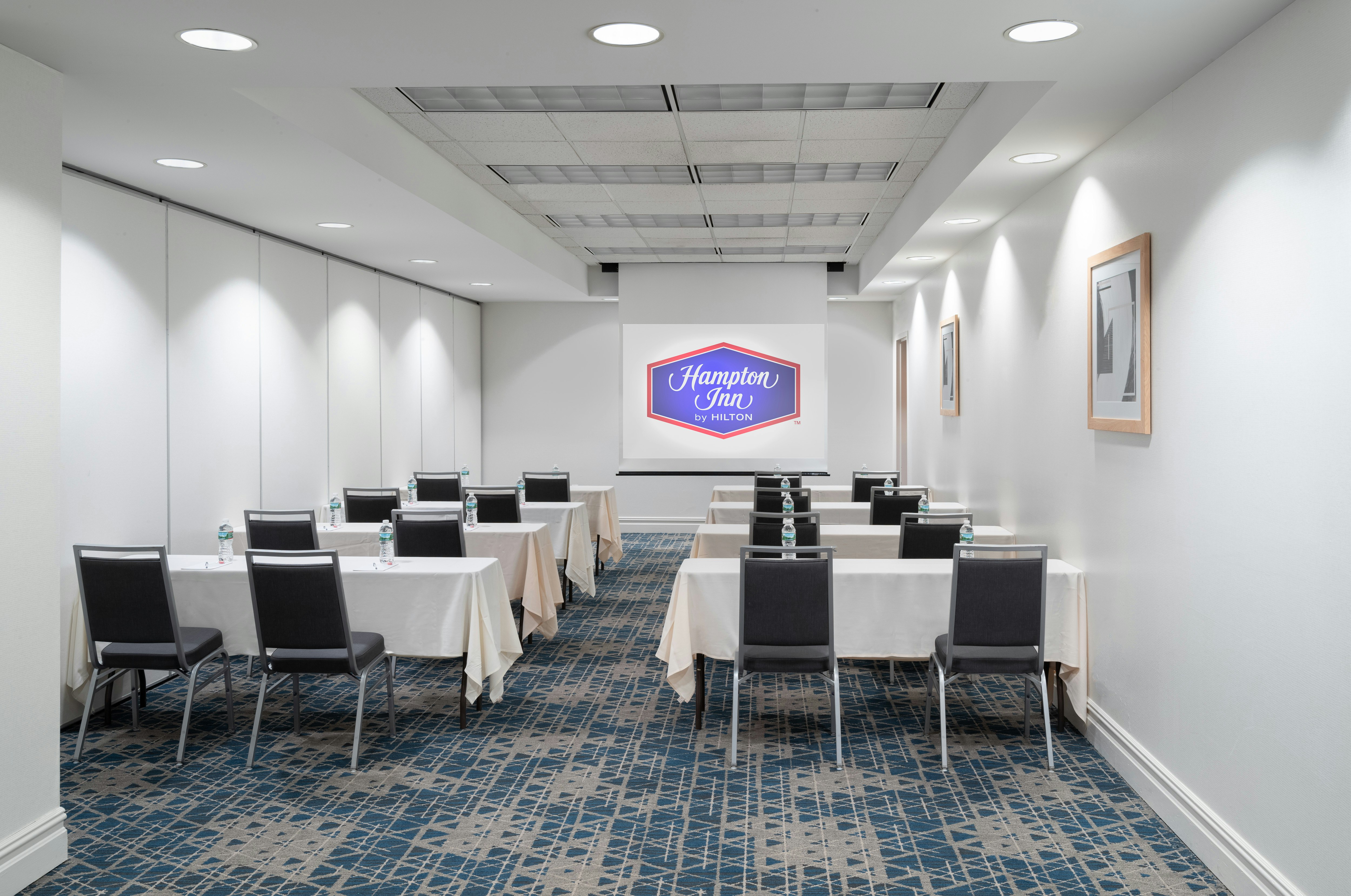 Hampton Inn Philadelphia Center City Convention Center 14/21