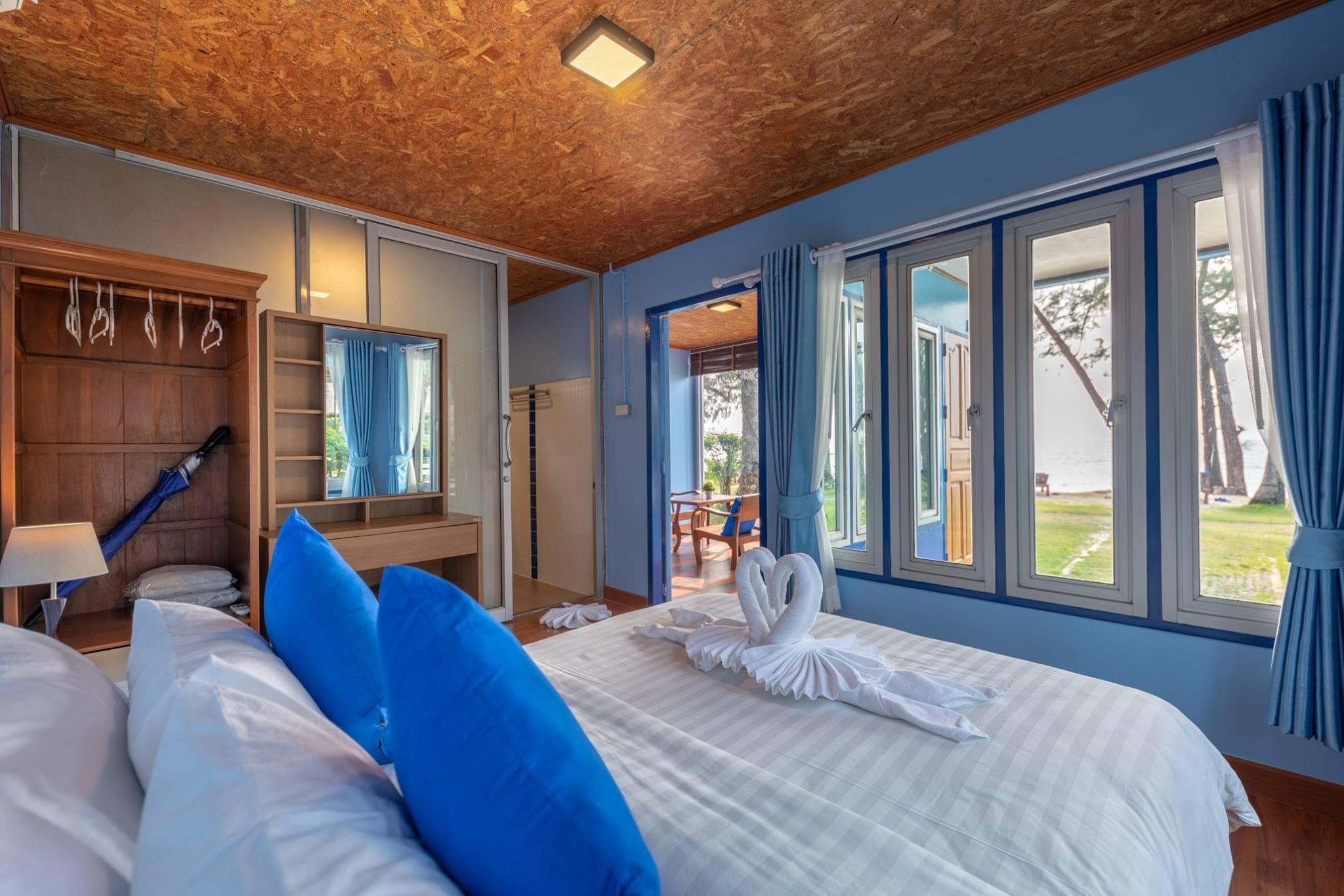 Beach, Bungalow