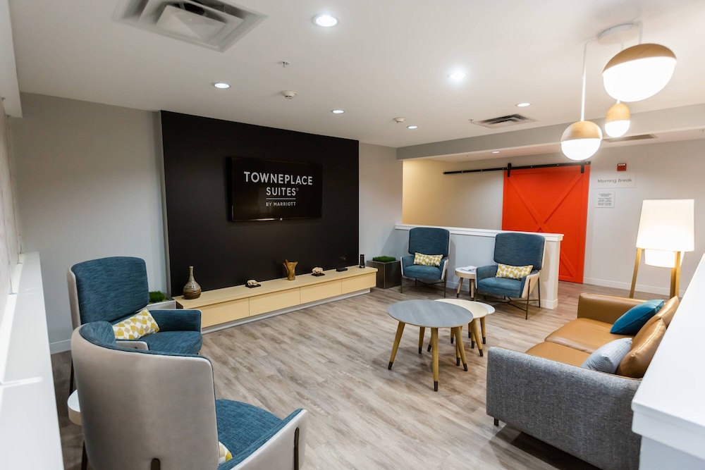 TOWNEPLACE SUITES BOWLING GREEN 33/44