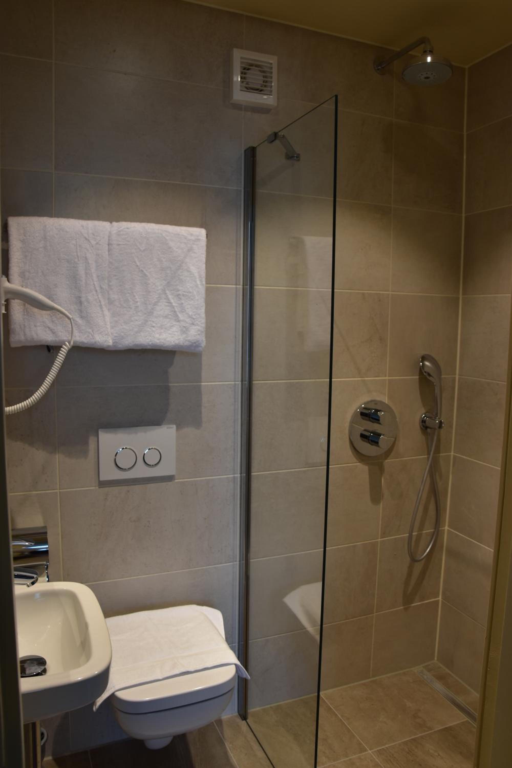 غرفة صغيرة مزدوجة بإطلالة على القناة، Ozo Hotels Armada Amsterdam 8/8