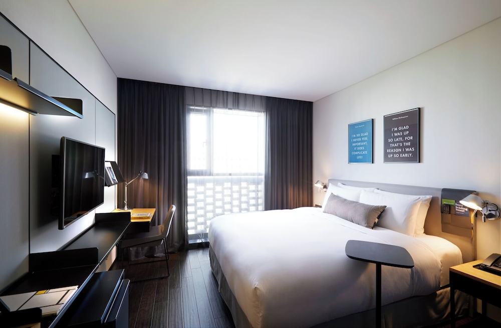 Glad Hotel Yeouido 28/64