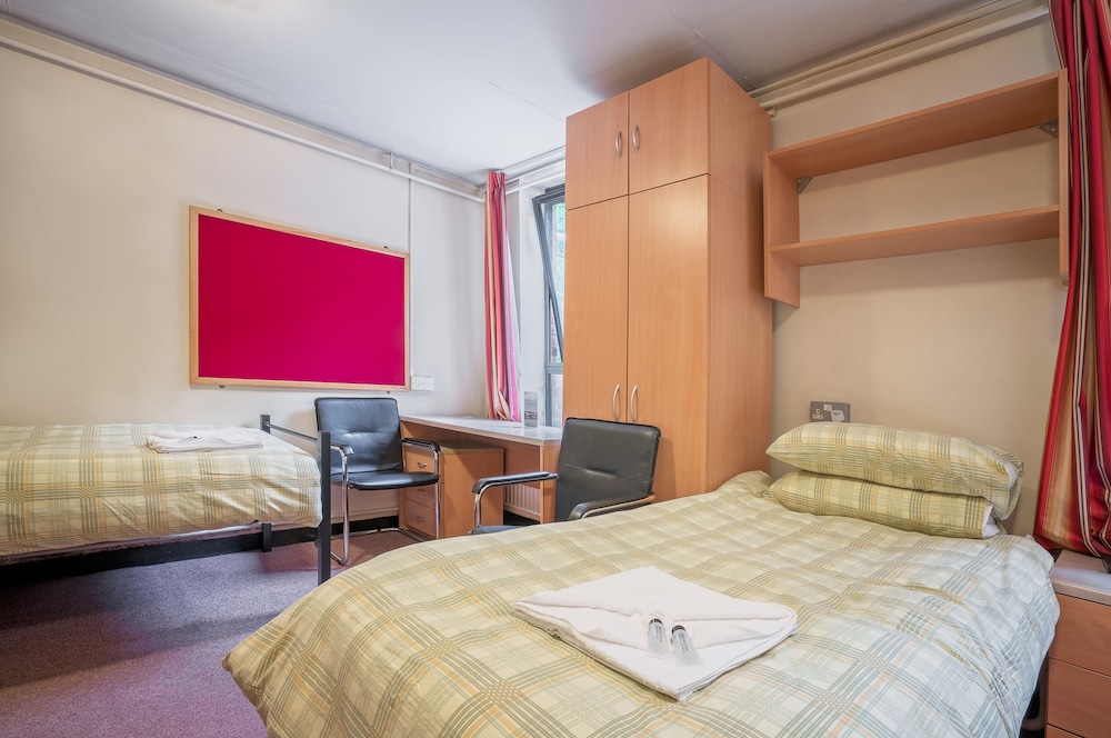 STANDARD, TRIPLE, 3 BEDS, SHARED BATHROOM