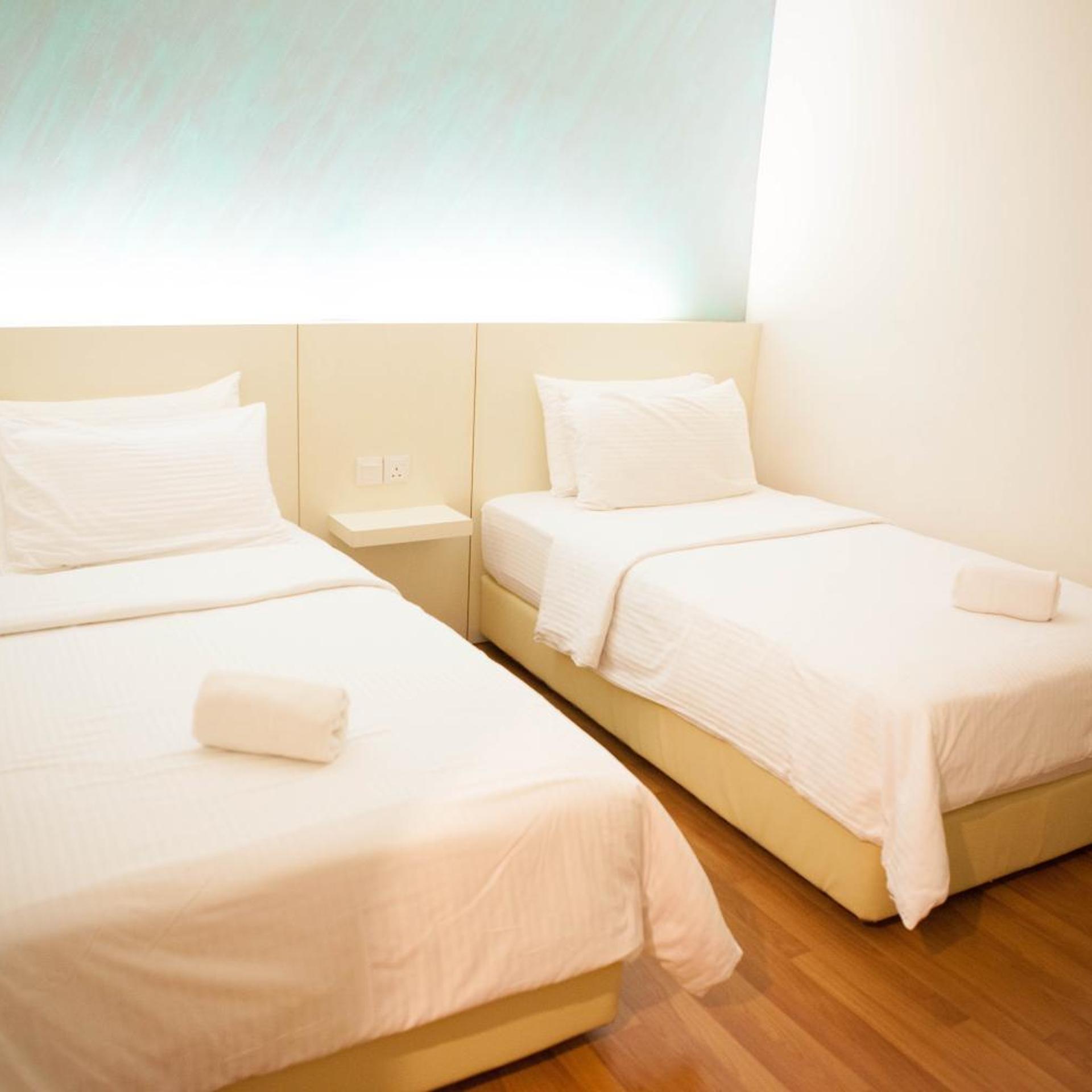 Room, Twin Beds, No Window