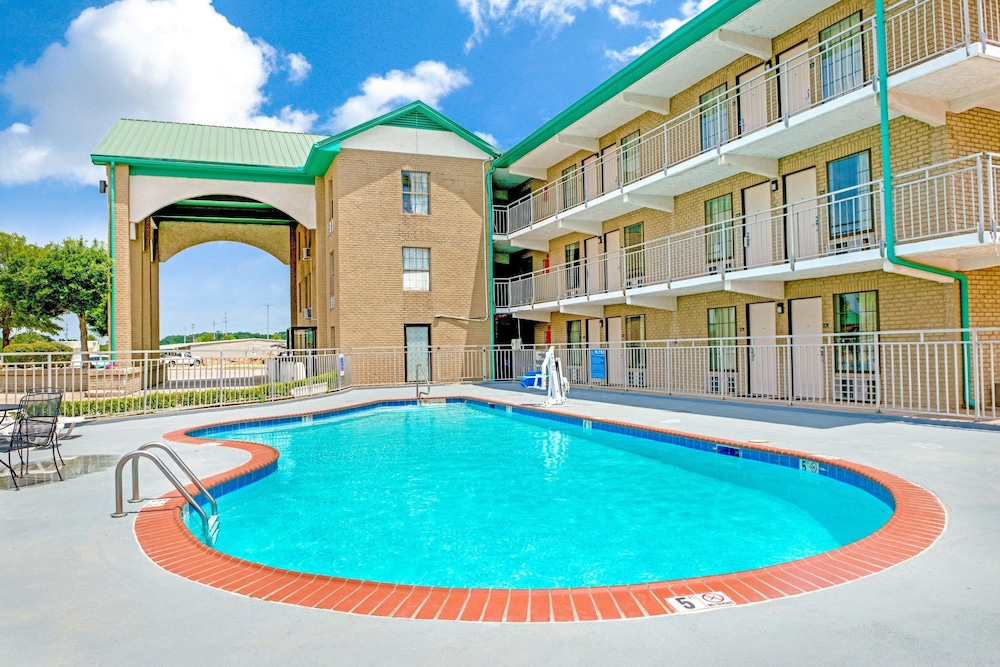 Super 8 by Wyndham Lakeland 1/41