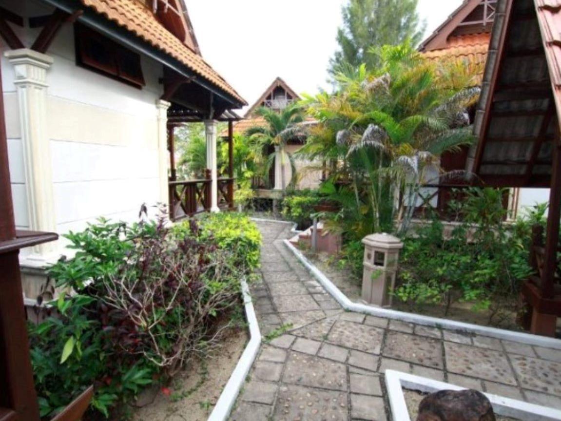 Bukit Keluang Beach Resort 40/47