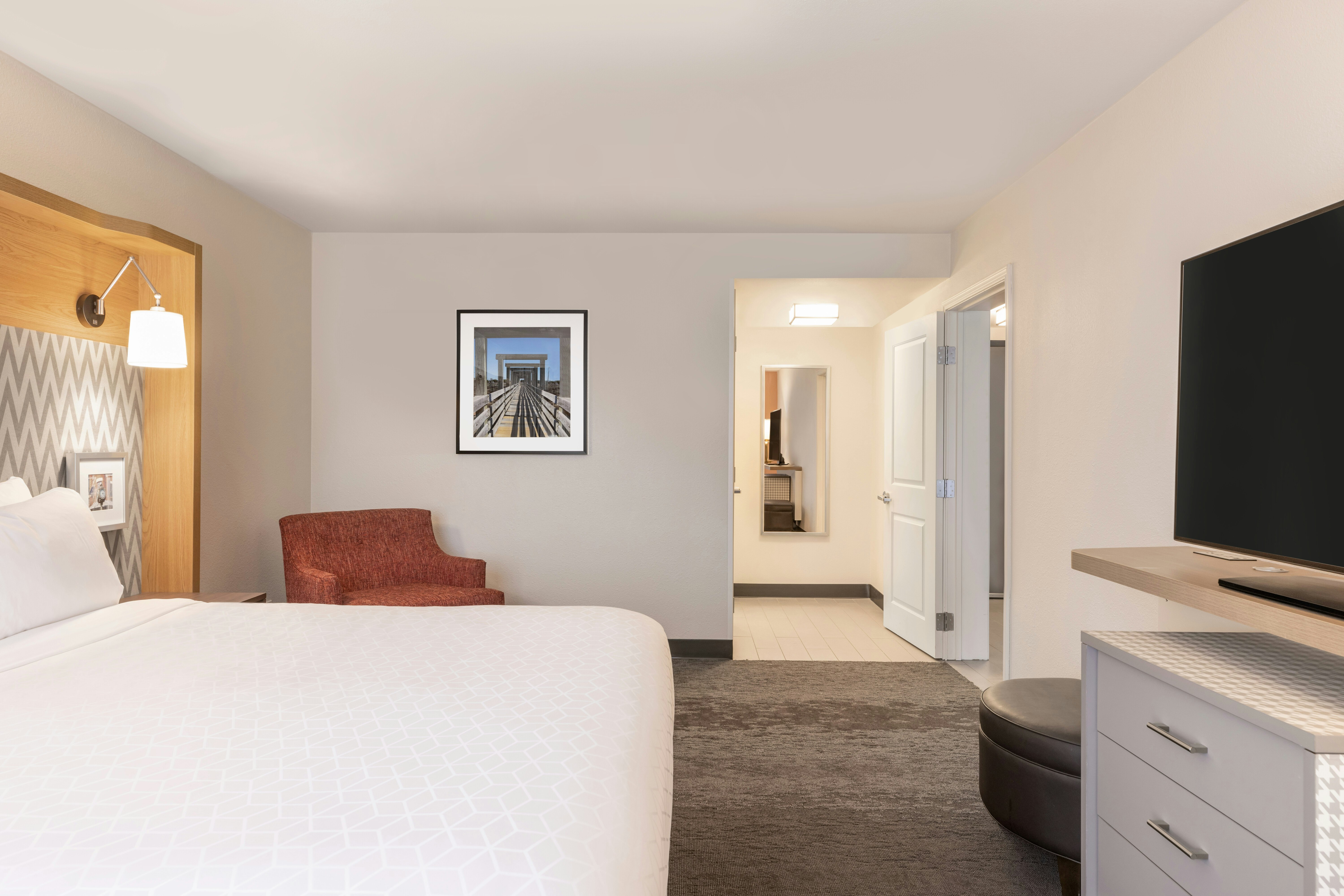 Suite, King Bed